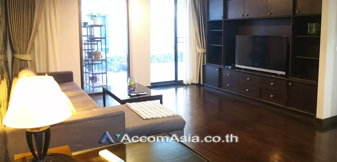  2 Bedrooms  Apartment For Rent in Ploenchit, Bangkok  near BTS Ploenchit (AA30471)