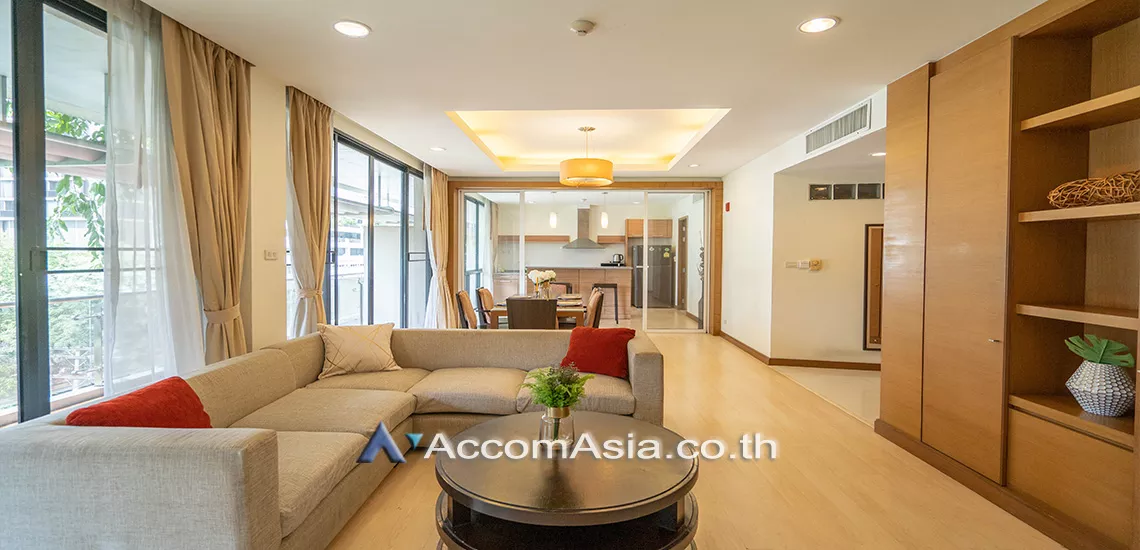 Pet friendly |  Set on Landscape Court Yard Apartment  3 Bedroom for Rent BTS Ploenchit in Ploenchit Bangkok