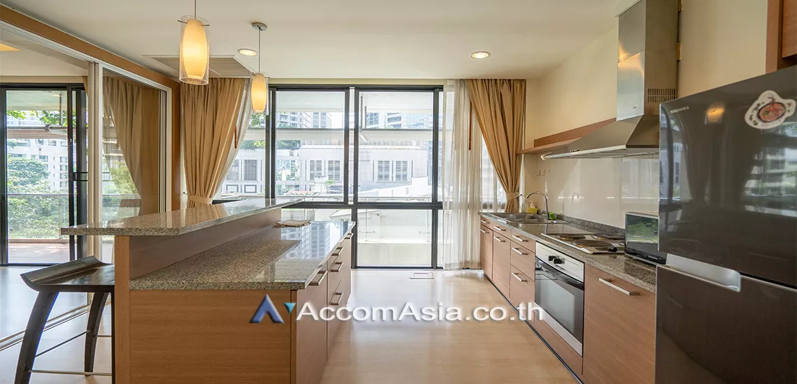 4  3 br Apartment For Rent in Ploenchit ,Bangkok BTS Ploenchit at Set on Landscape Court Yard AA30474