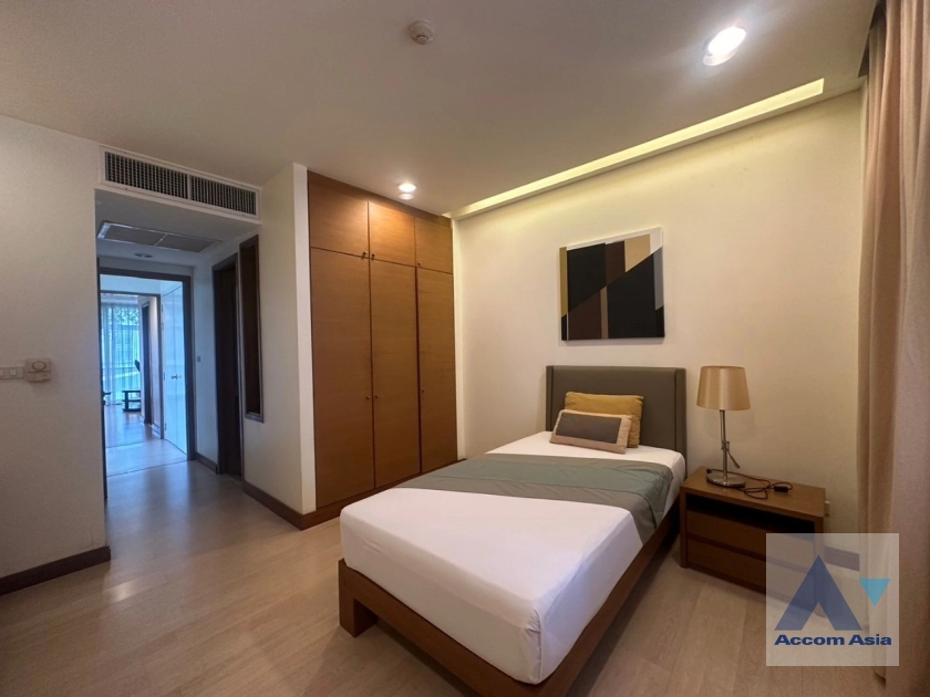 10  3 br Apartment for rent and sale in Ploenchit ,Bangkok BTS Ploenchit at Set on Landscape Court Yard AA30474