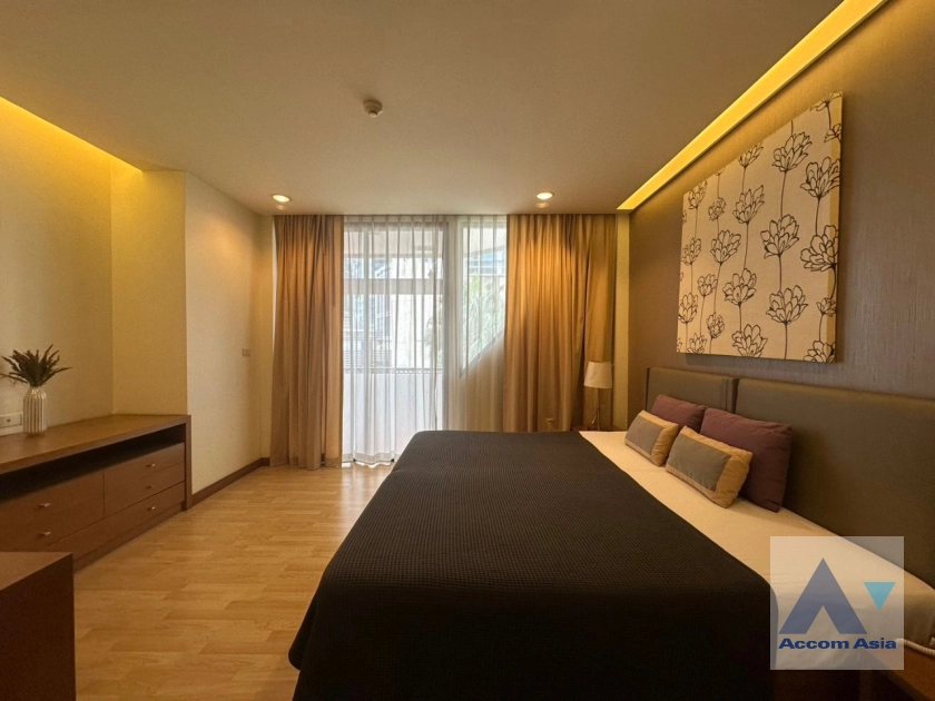 9  3 br Apartment for rent and sale in Ploenchit ,Bangkok BTS Ploenchit at Set on Landscape Court Yard AA30474