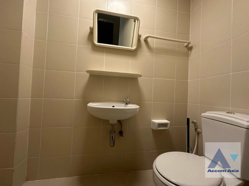 20  3 br Apartment for rent and sale in Ploenchit ,Bangkok BTS Ploenchit at Set on Landscape Court Yard AA30474