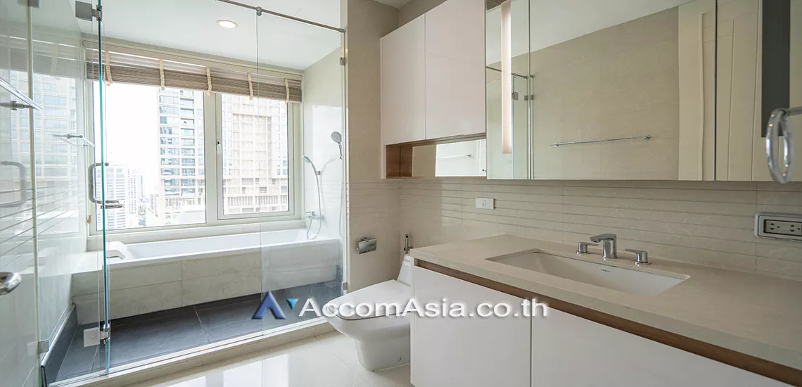 7  2 br Condominium For Rent in Ploenchit ,Bangkok BTS Chitlom at Q Langsuan  AA30475
