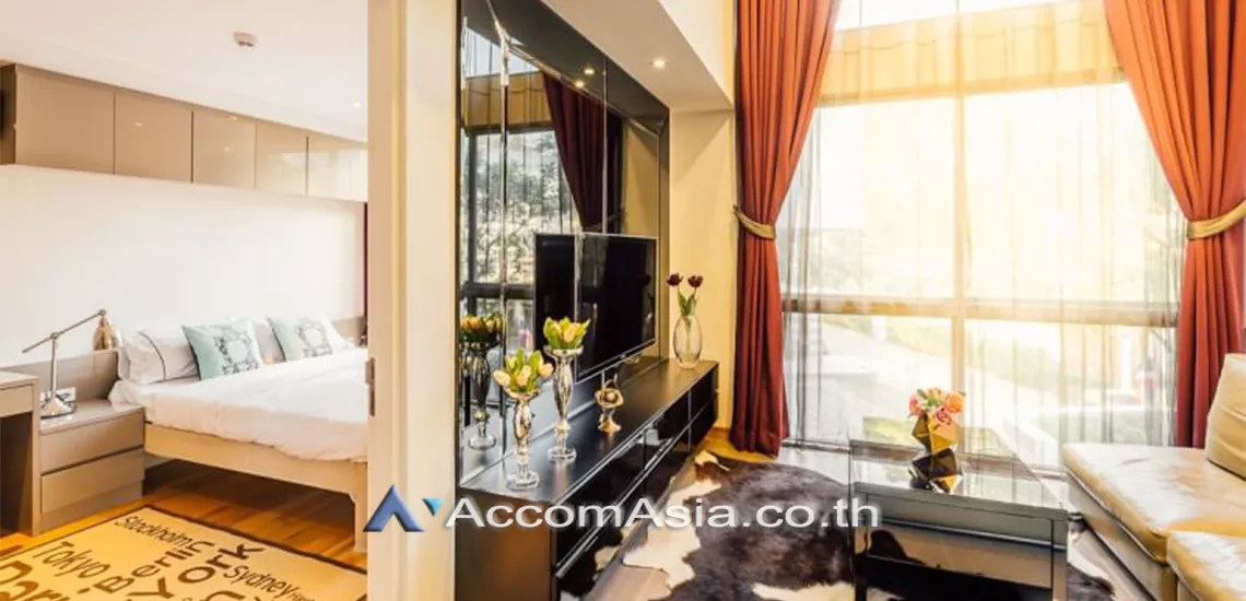 Double High Ceiling, Duplex Condo |  2 Bedrooms  Condominium For Rent in Sukhumvit, Bangkok  near BTS Phrom Phong (AA30486)