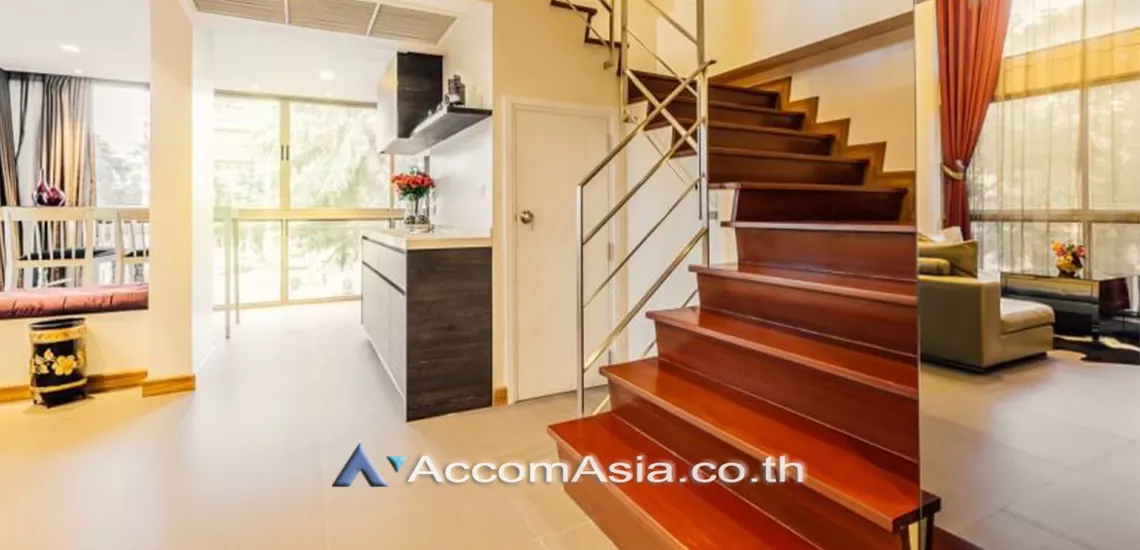 Double High Ceiling, Duplex Condo |  2 Bedrooms  Condominium For Rent in Sukhumvit, Bangkok  near BTS Phrom Phong (AA30486)