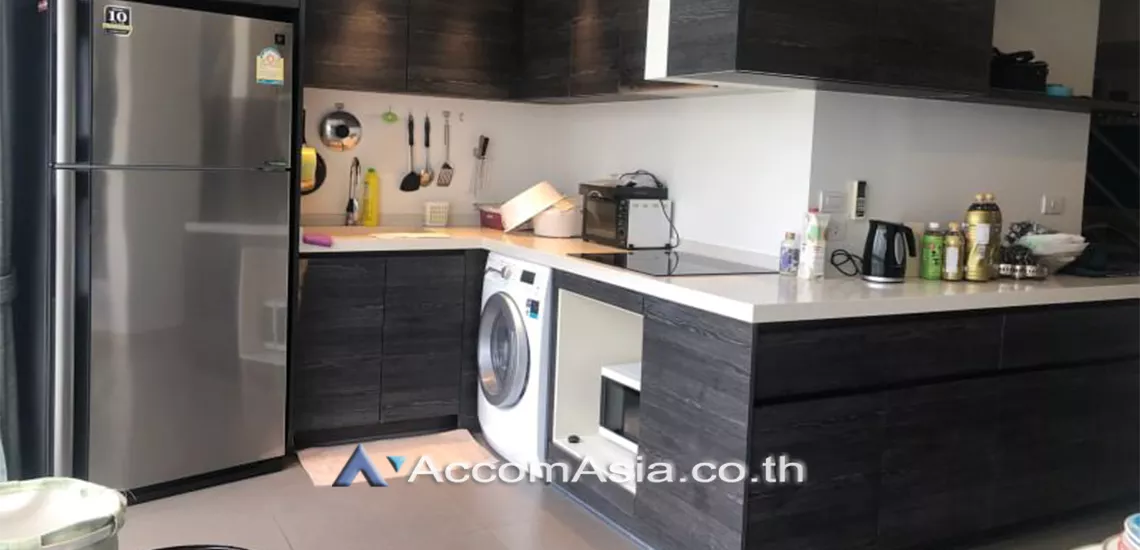 unitDouble High Ceiling, Duplex Condo |  2 Bedrooms  Condominium For Rent in Sukhumvit, Bangkok  near BTS Phrom Phong (AA30486)