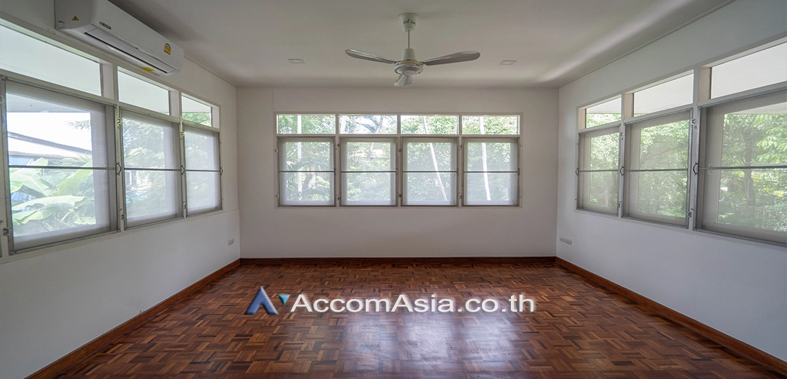 22  4 br House for rent and sale in New Phetchaburi ,Bangkok  at Thai Village AA30492