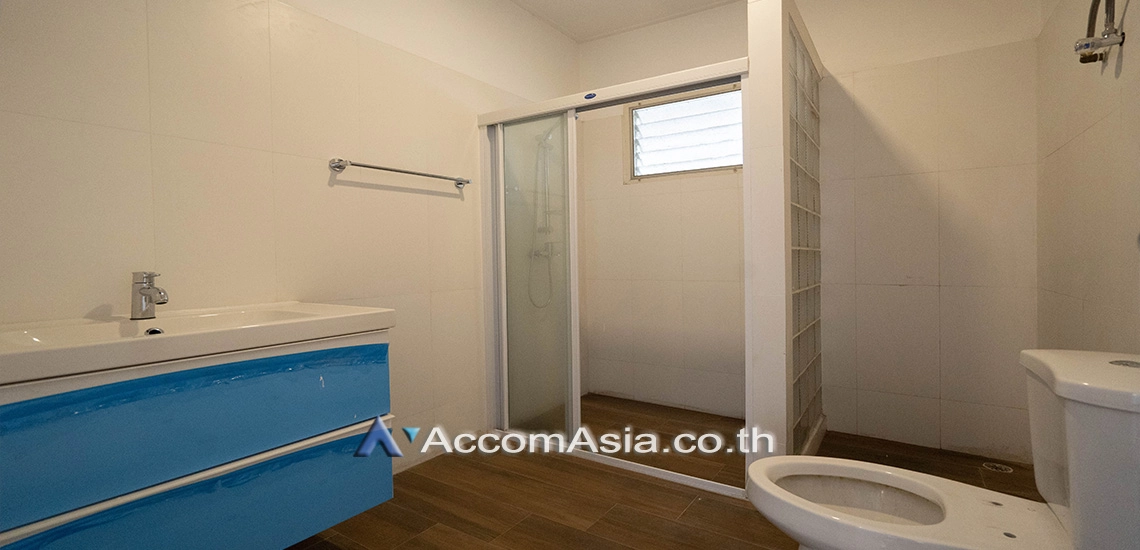 30  4 br House for rent and sale in New Phetchaburi ,Bangkok  at Thai Village AA30492
