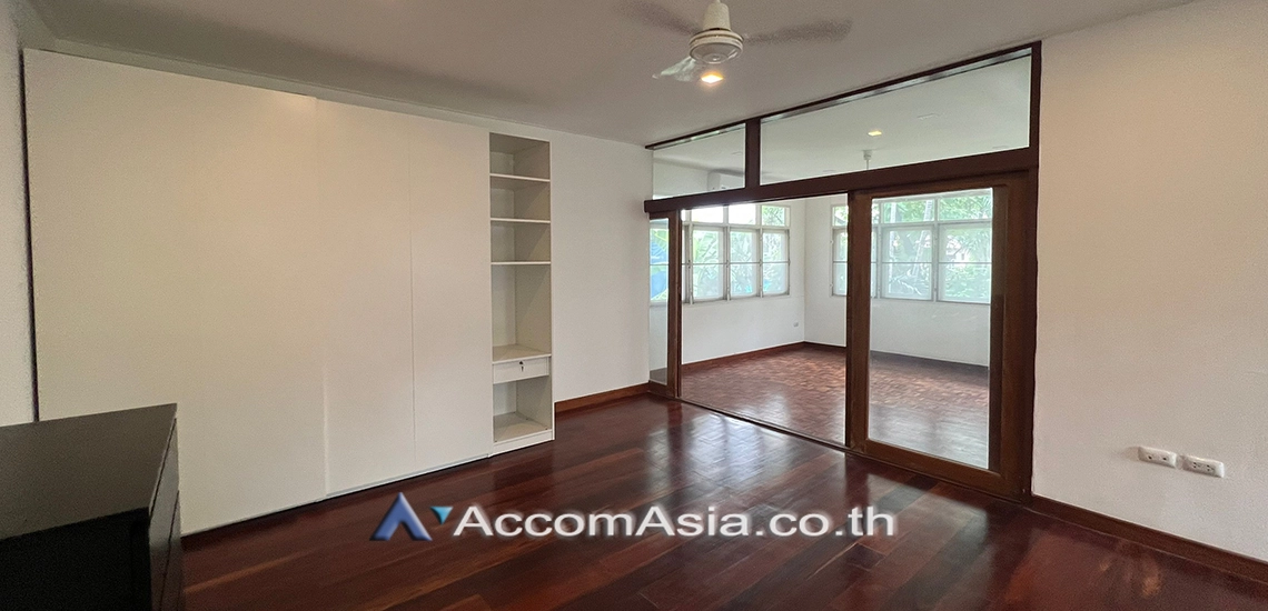 26  4 br House for rent and sale in New Phetchaburi ,Bangkok  at Thai Village AA30492
