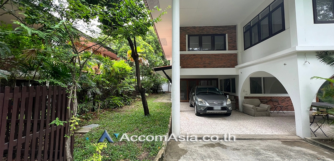 unitPet friendly |  4 Bedrooms  House For Rent & Sale in New Phetchaburi, Bangkok  (AA30492)