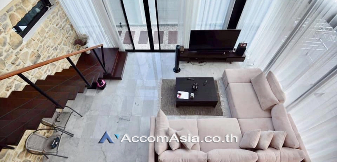 5  4 br House for rent and sale in Ratchadaphisek ,Bangkok MRT Sutthisan AA30494