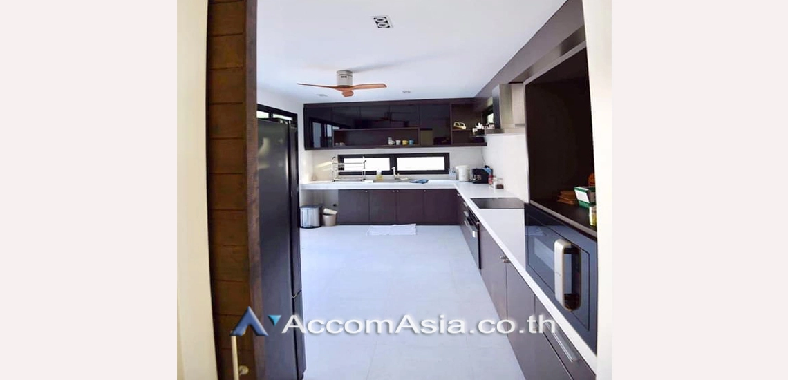 6  4 br House for rent and sale in ratchadapisek ,Bangkok MRT Sutthisan AA30494