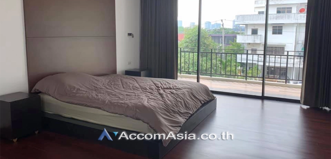5  4 br House for rent and sale in ratchadapisek ,Bangkok MRT Sutthisan AA30494