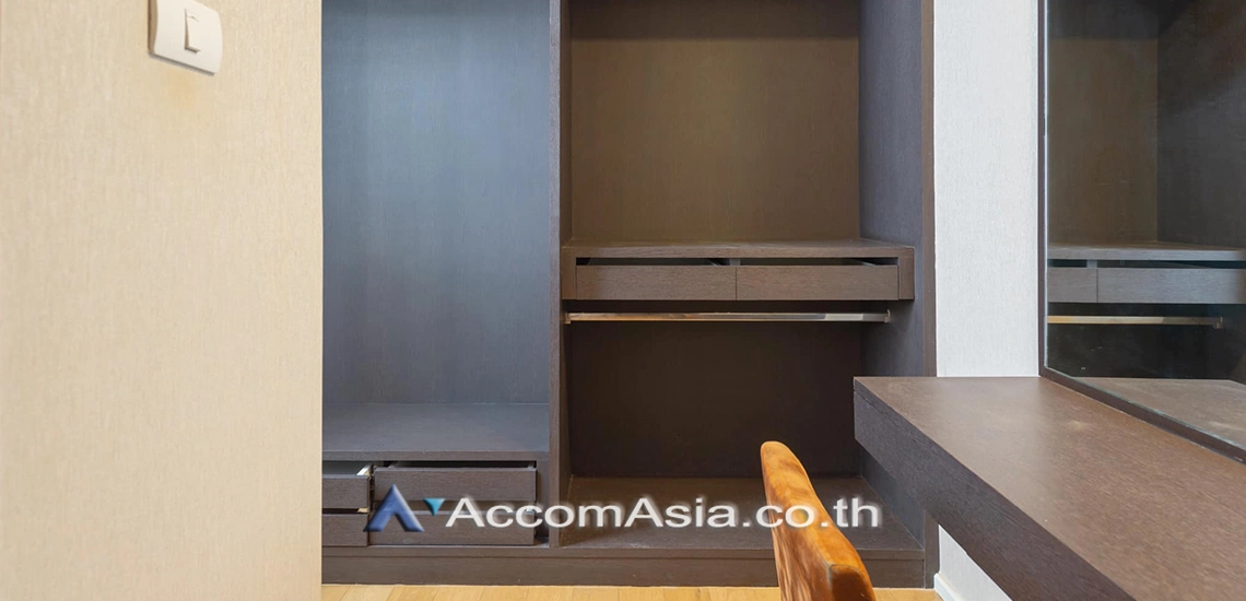 8  2 br Condominium For Sale in Sukhumvit ,Bangkok BTS Thong Lo at Villa Sikhara AA30497