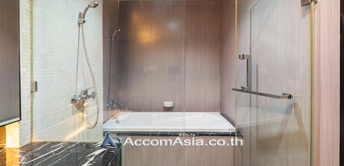 9  2 br Condominium For Sale in Sukhumvit ,Bangkok BTS Thong Lo at Villa Sikhara AA30497