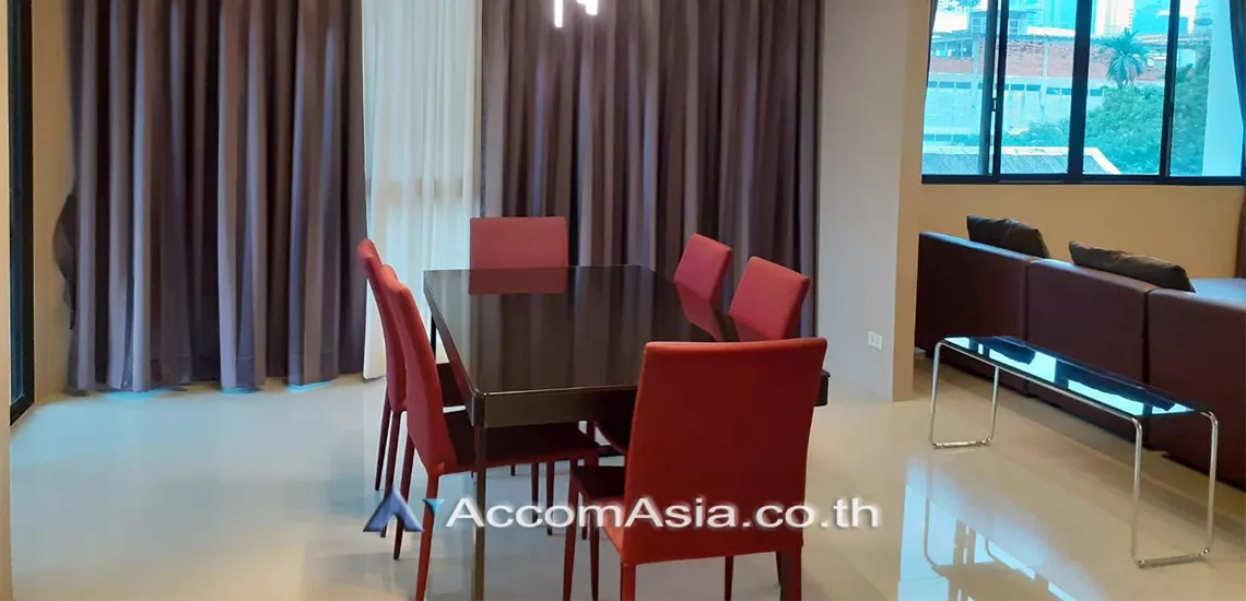 unit 2 Bedrooms  Condominium For Rent in Sukhumvit, Bangkok  near BTS Thong Lo (AA30510)