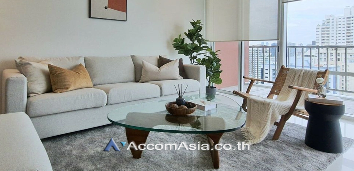 Pet friendly |  Fullerton Sukhumvit Condominium  2 Bedroom for Sale & Rent BTS Ekkamai in Sukhumvit Bangkok