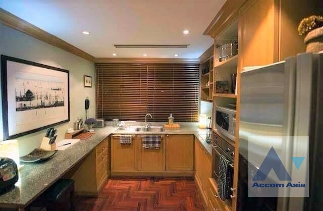 unit 3 Bedrooms  Condominium For Rent in Sathorn, Bangkok  near MRT Lumphini (AA30515)