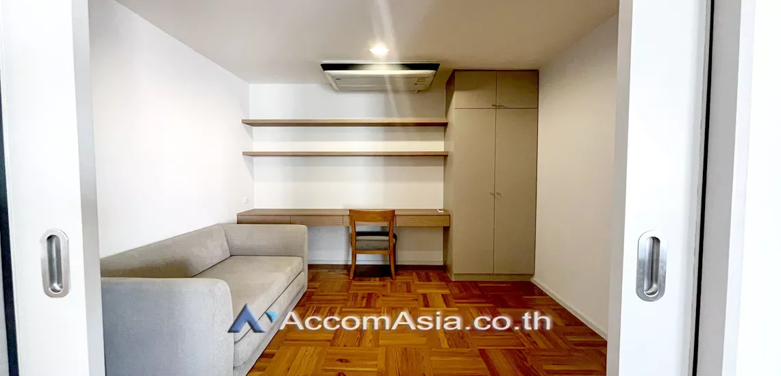6  3 br Apartment For Rent in Sathorn ,Bangkok BTS Chong Nonsi at Private Garden Place AA30523