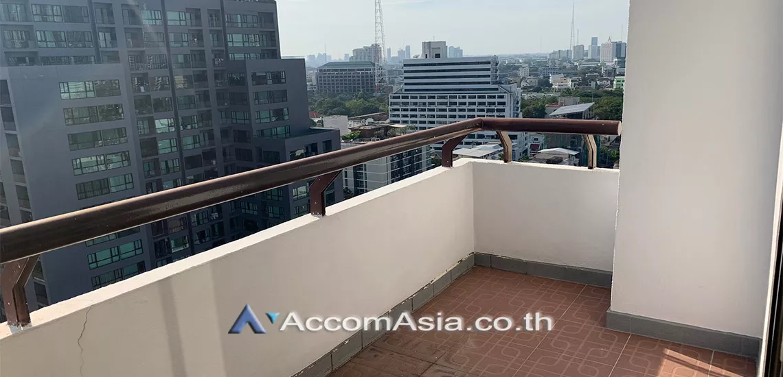 12  3 br Apartment For Rent in Phaholyothin ,Bangkok BTS Ari at Simply Delightful - Convenient AA30534