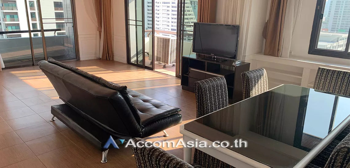 Duplex Condo, Pet friendly |  3 Bedrooms  Apartment For Rent in Phaholyothin, Bangkok  near BTS Ari (AA30534)