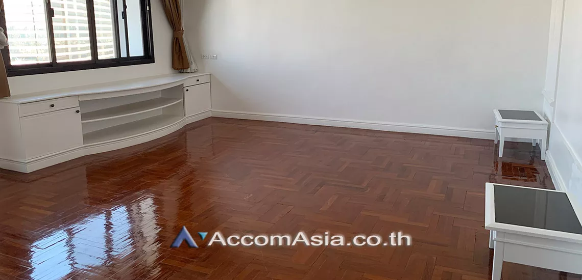9  3 br Apartment For Rent in Phaholyothin ,Bangkok BTS Ari at Simply Delightful - Convenient AA30535