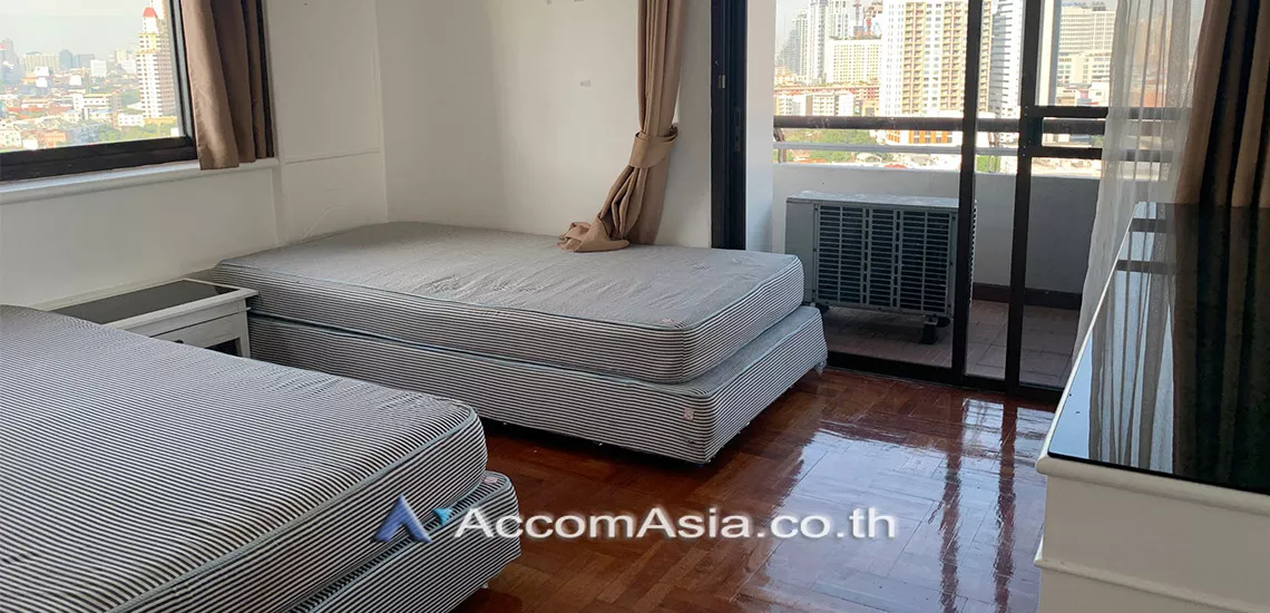 11  3 br Apartment For Rent in Phaholyothin ,Bangkok BTS Ari at Simply Delightful - Convenient AA30535