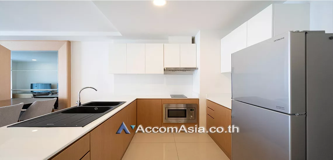unit 1 Bedroom  Apartment For Rent in Sukhumvit, Bangkok  near BTS Phrom Phong (AA30541)