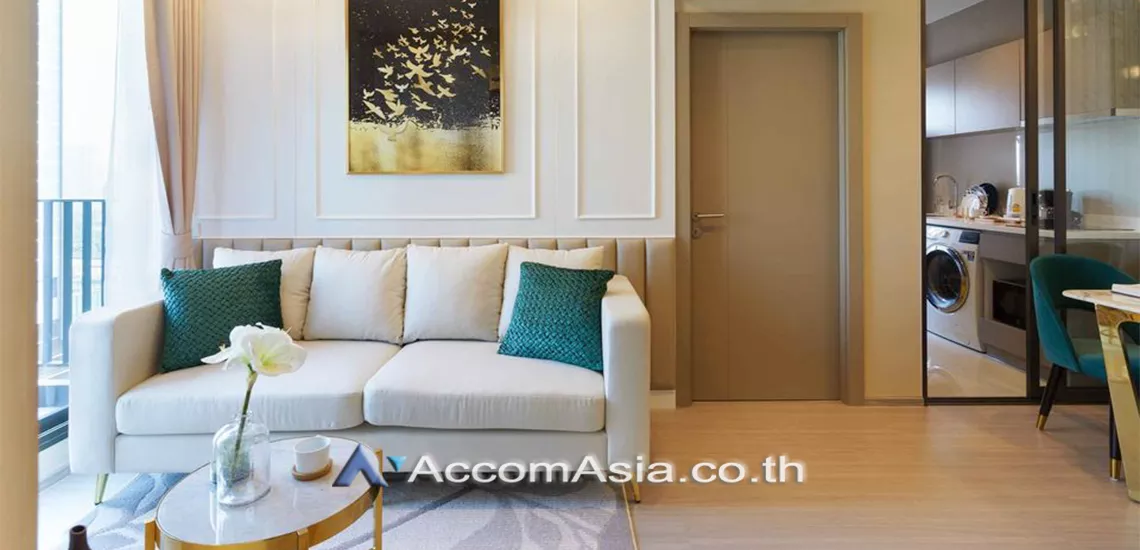  2 Bedrooms  Condominium For Rent in Phaholyothin, Bangkok  near MRT Rama 9 (AA30544)
