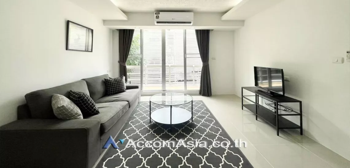 unit 2 Bedrooms  Condominium For Rent in Sukhumvit, Bangkok  near BTS On Nut (AA30546)