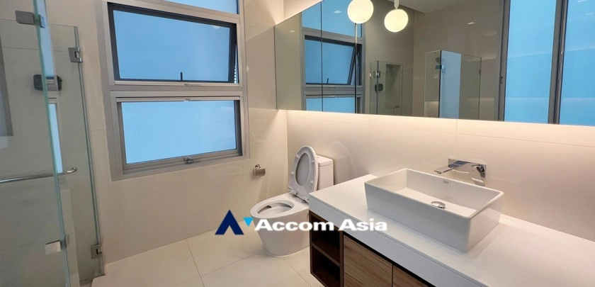 26  3 br House For Rent in Ratchadaphisek ,Bangkok MRT Phetchaburi at Hem 52 At Rama 9 AA30548