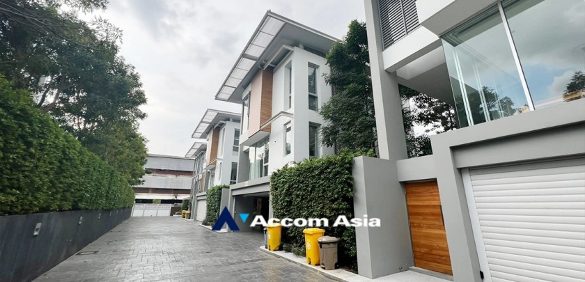 29  3 br House For Rent in Ratchadaphisek ,Bangkok MRT Phetchaburi at Hem 52 At Rama 9 AA30548