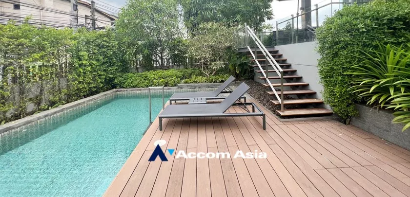 Private Swimming Pool |  3 Bedrooms  House For Rent in Ratchadapisek, Bangkok  near MRT Phetchaburi (AA30548)