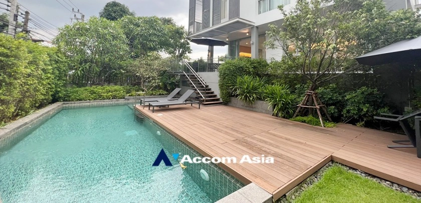 32  3 br House For Rent in Ratchadaphisek ,Bangkok MRT Phetchaburi at Hem 52 At Rama 9 AA30548