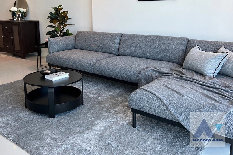 unitFully Furnished, Pet friendly | Fullerton Sukhumvit  