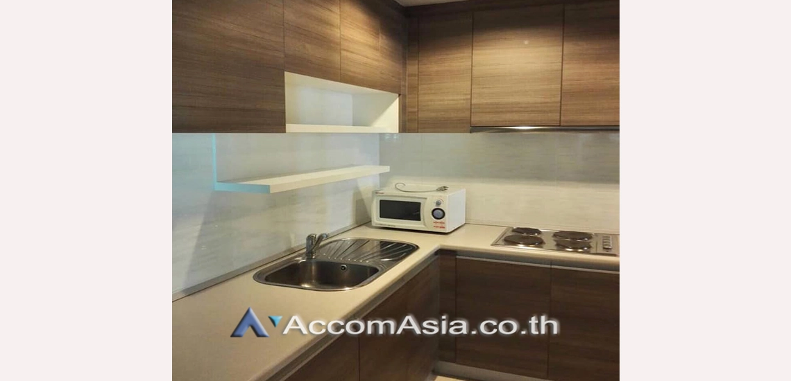  3 Bedrooms  Condominium For Rent in Ratchadapisek, Bangkok  near MRT Rama 9 (AA30565)