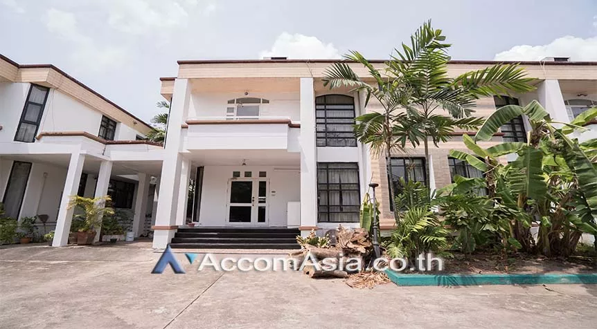  2  3 br Townhouse For Rent in Sukhumvit ,Bangkok BTS Phrom Phong at Townhouse in compound AA30582