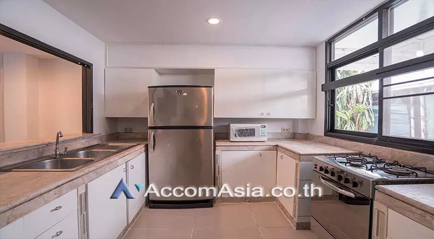 4  3 br Townhouse For Rent in Sukhumvit ,Bangkok BTS Phrom Phong at Townhouse in compound AA30582