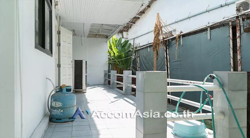 13  3 br Townhouse For Rent in Sukhumvit ,Bangkok BTS Phrom Phong at Townhouse in compound AA30583