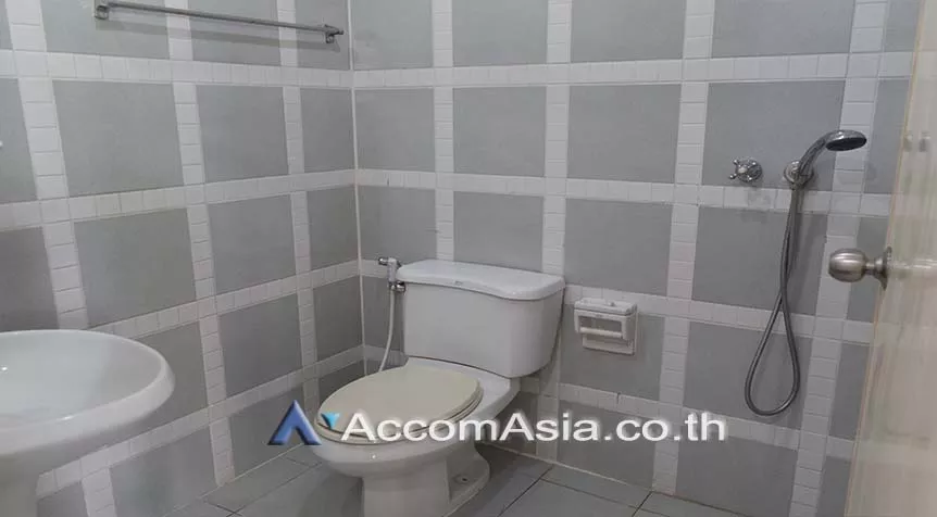 10  3 br Townhouse For Rent in Sukhumvit ,Bangkok BTS Phrom Phong at Townhouse in compound AA30583