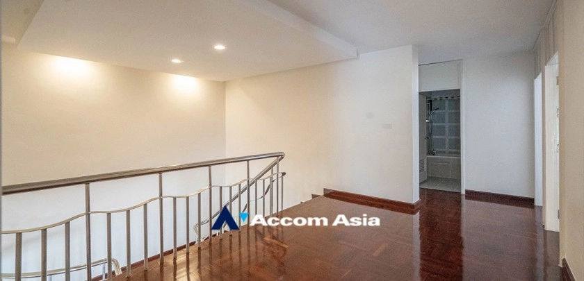 7  3 br Townhouse For Rent in Sukhumvit ,Bangkok BTS Phrom Phong at Townhouse in compound AA30585