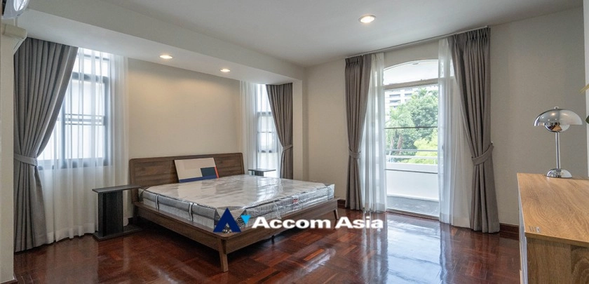 9  3 br Townhouse For Rent in Sukhumvit ,Bangkok BTS Phrom Phong at Townhouse in compound AA30585