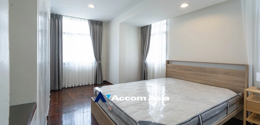 11  3 br Townhouse For Rent in Sukhumvit ,Bangkok BTS Phrom Phong at Townhouse in compound AA30585