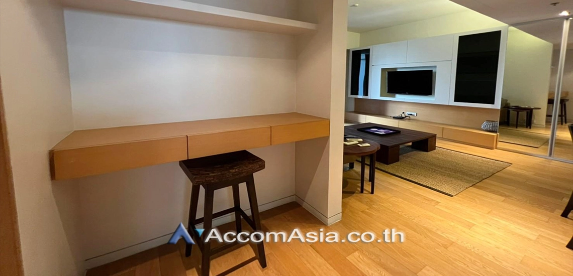 unit 2 Bedrooms  Condominium For Rent in Sathorn, Bangkok  near BTS Chong Nonsi - MRT Lumphini (AA30589)