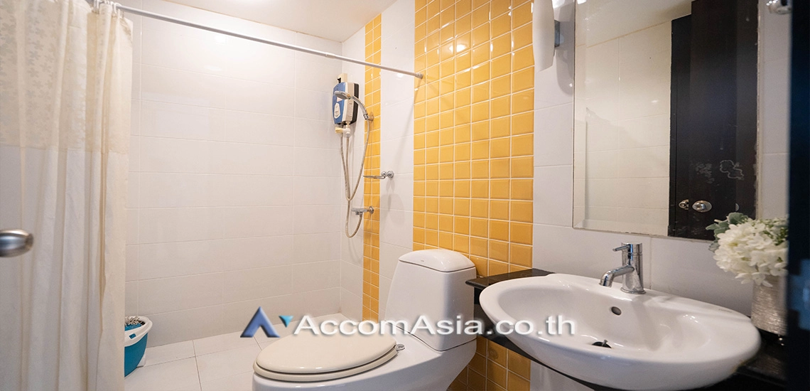 12  3 br Condominium for rent and sale in Sukhumvit ,Bangkok BTS Asok - MRT Sukhumvit at CitiSmart Sukhumvit 18 AA30602