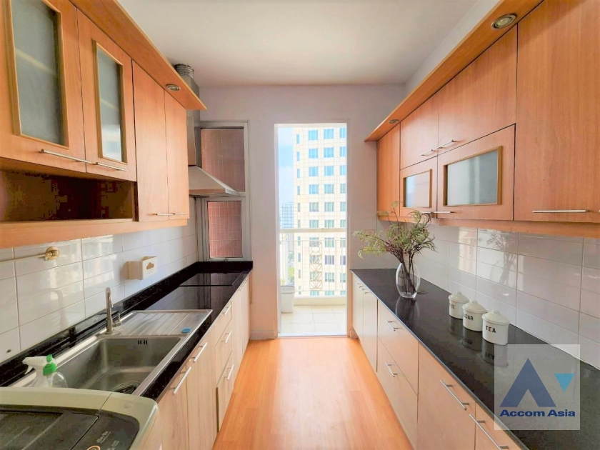 5  3 br Condominium for rent and sale in Sukhumvit ,Bangkok BTS Asok - MRT Sukhumvit at CitiSmart Sukhumvit 18 AA30602