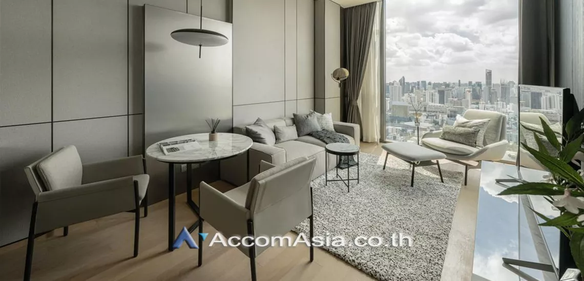  1 Bedroom  Condominium For Rent & Sale in Ploenchit, Bangkok  near BTS Chitlom (AA30610)