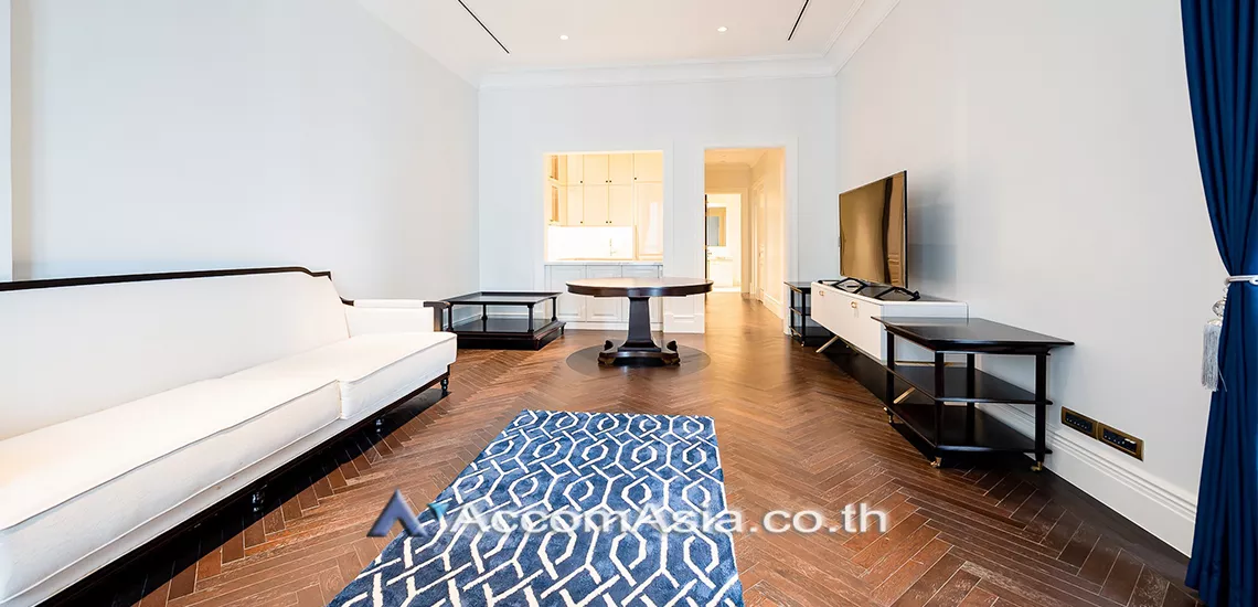 unit 2 Bedrooms  Condominium For Rent in Ploenchit, Bangkok  near BTS Ploenchit (AA30616)