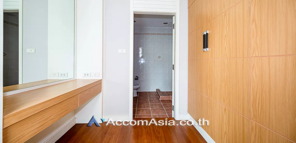25  4 br House For Rent in Sukhumvit ,Bangkok BTS Thong Lo at Baan Klang Krung Thonglor AA30618