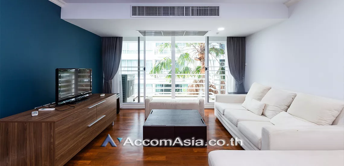 unit 3 Bedrooms  Condominium For Rent in Sukhumvit, Bangkok  near BTS Asok - MRT Sukhumvit (AA30619)